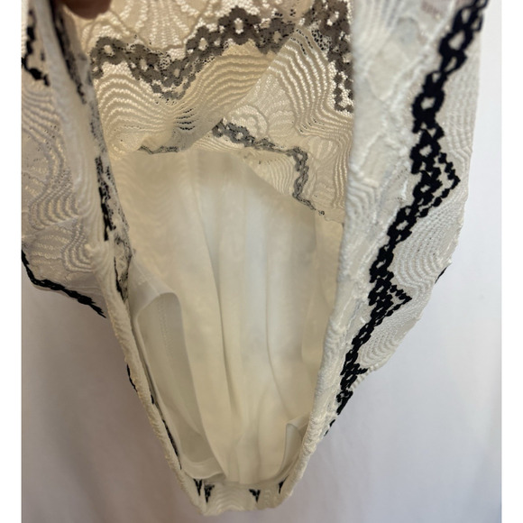 Vintage Y2K Guess Womens Lace Chevron Dress Size 14 Sheer Cocktail Party Event - Picture 7 of 14